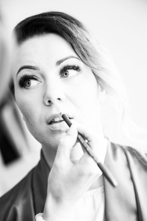 Stāsts fotogrāfijās un video – kāzas, kas paliek atmiņā | Kāzu Fotogrāfs un Filmētājs – Ventaskrasts Media