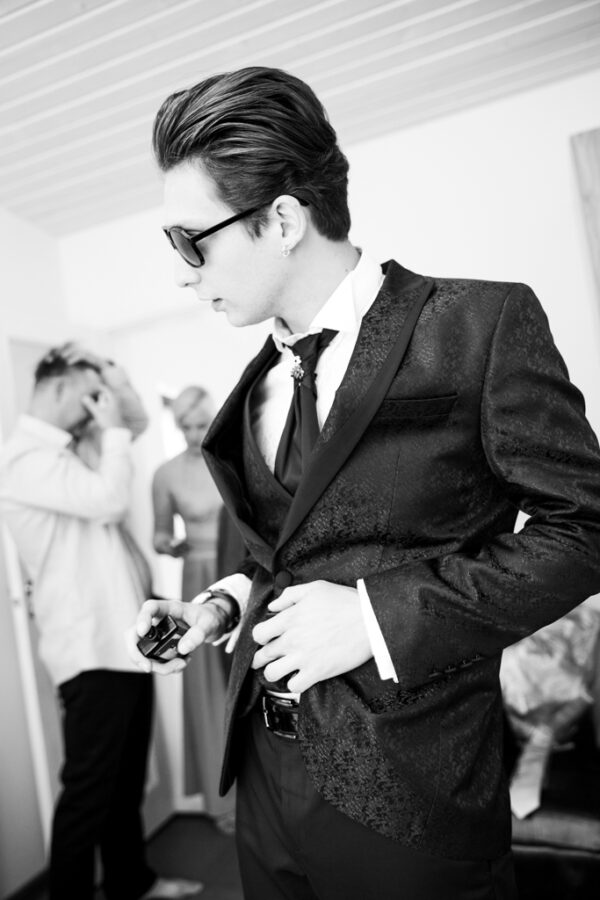 Moderns kāzu fotogrāfs un filmētājs ar cilvēcīgu pieeju | Kāzu Fotogrāfs un Filmētājs – Ventaskrasts Media