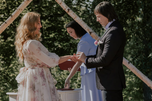 Autentiski kāzu foto un video ar individuālu pieeju | Kāzu Fotogrāfs un Filmētājs – Ventaskrasts Media