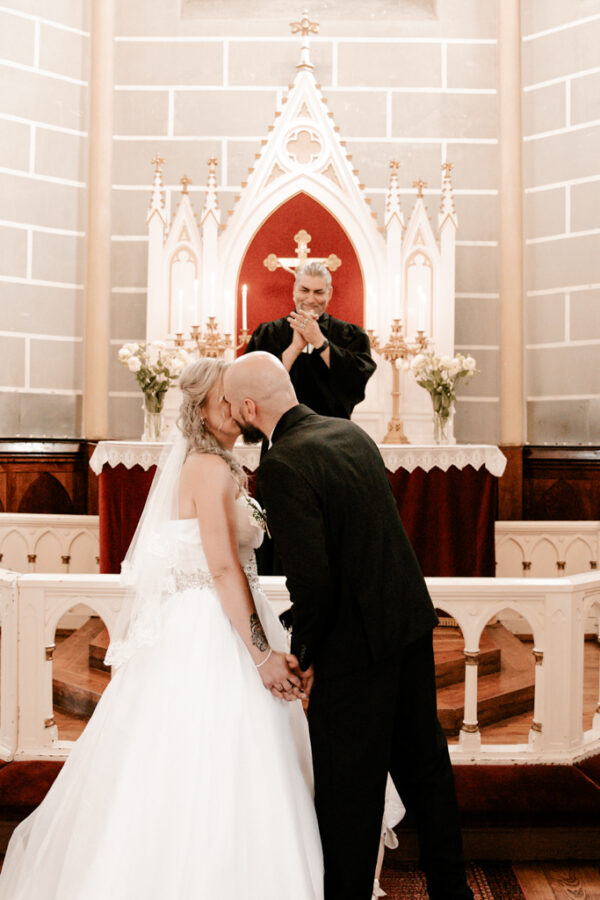 Profesionāli kāzu foto un video pakalpojumi visā Latvijā | Kāzu Fotogrāfs un Filmētājs – Ventaskrasts Media