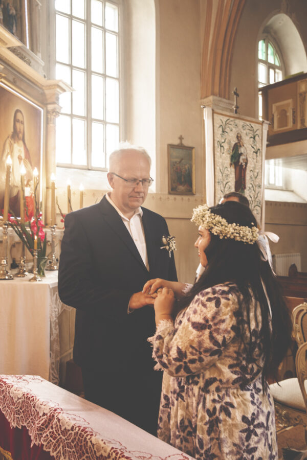 Radoši un kvalitatīvi kāzu foto un video risinājumi pāriem Latvijā | Kāzu Fotogrāfs un Filmētājs – Ventaskrasts Media