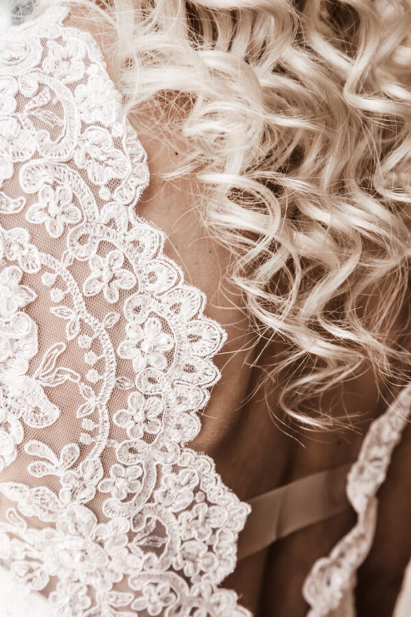 Kāzu stāsts vizuālajā valodā – no idejas līdz izpildei | Kāzu Fotogrāfs un Filmētājs – Ventaskrasts Media