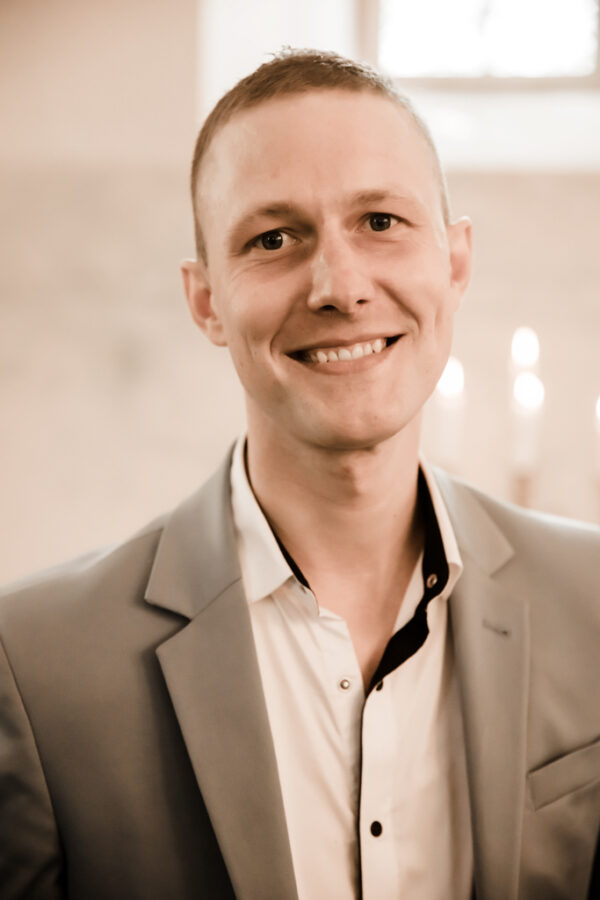 Autentiski kāzu foto un video ar individuālu pieeju | Kāzu Fotogrāfs un Filmētājs – Ventaskrasts Media