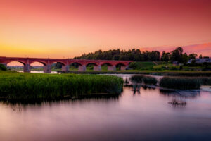 Kvalitatīva ainavu bilde ar uzsvaru uz noskaņu un telpu | Ainavu Fotogrāfs – Ventaskrasts Media