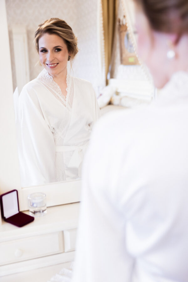 Kāzu fotogrāfs visā Latvijā – no Rīgas līdz Kurzemei, Vidzemei un Latgalei, nodrošinot emocionālus un augstas kvalitātes kāzu foto